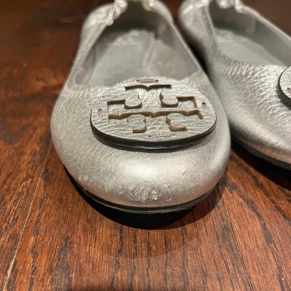 🌟HOST PICK🌟Tory Burch Silver Ballet Flats - Picture 6 of 12